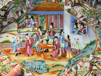 A very extensive Chinese Canton famille rose 81-piece dinner service, 19th C.
