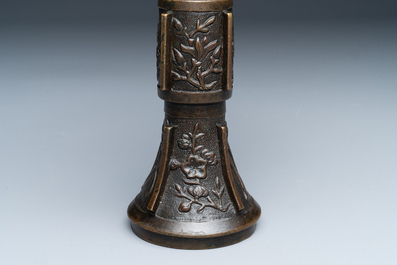 A fine and rare Chinese bronze vase with floral design in the style of Hu Wenming 胡文明, 'gu 觚', Ming