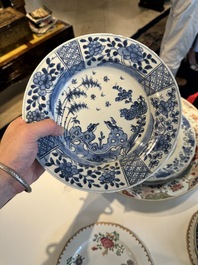 Collection vari&eacute;e de 11 pi&egrave;ces en porcelaine de Chine en bleu et blanc et famille rose, Yongzheng/Qianlong