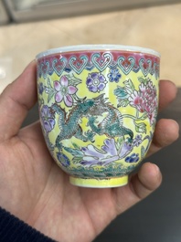 Collection vari&eacute;e en porcelaine de Chine famille rose et qianjiang cai, 19/20&egrave;me