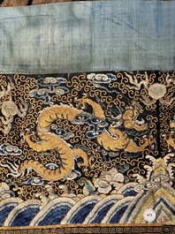 A Chinese gold- and silver-thread-embroidered silk cloth with dragons, Qing