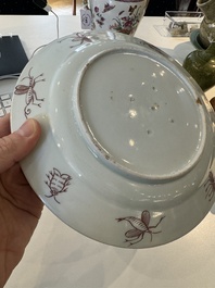 Assiette en porcelaine Imari du Japon &agrave; d&eacute;cor des 'Dames au parasol' d'apr&egrave;s Cornelis Pronk, Edo, 18&egrave;me