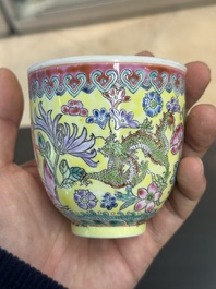 Collection vari&eacute;e en porcelaine de Chine famille rose et qianjiang cai, 19/20&egrave;me