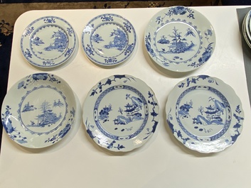 Collection de 13 pi&egrave;ces en porcelaine Chine en bleu et blanc de l'&eacute;pave du Cargo Nankin, Qianlong