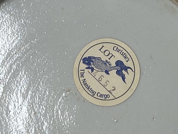 Collection de 13 pi&egrave;ces en porcelaine Chine en bleu et blanc de l'&eacute;pave du Cargo Nankin, Qianlong