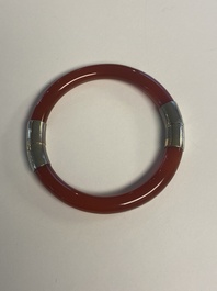 Collection vari&eacute;e de 16 pi&egrave;ces de bijoux et bo&icirc;tes, dont du jade, de l'or et de l'argent, Chine, 19&egrave;me