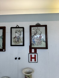Deux plaques en porcelaine de Chine famille rose, R&eacute;publique