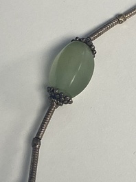 Collection vari&eacute;e de 16 pi&egrave;ces de bijoux et bo&icirc;tes, dont du jade, de l'or et de l'argent, Chine, 19&egrave;me