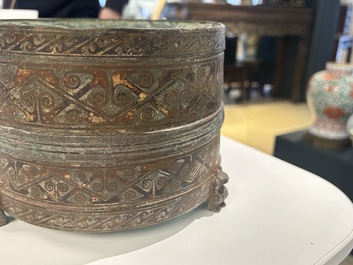 A rare Chinese archaic silver-inlaid bronze cosmetic box and cover, 'lian', Western Han