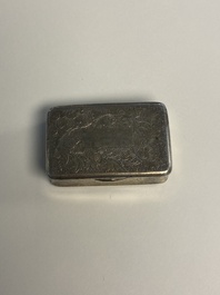 Collection vari&eacute;e de 16 pi&egrave;ces de bijoux et bo&icirc;tes, dont du jade, de l'or et de l'argent, Chine, 19&egrave;me