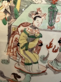 Two Chinese famille verte covered vases on wooden stands, 19th C.