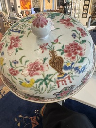 A Chinese famille rose bowl and a covered tureen, Yongzheng/Qianlong