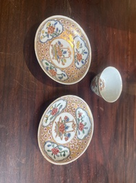 Collection vari&eacute;e de 18 pi&egrave;ces en porcelaine de Chine en bleu et blanc et famille rose, Kangxi/Yongzheng