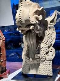 A Chinese pottery dragon head architectural tile, Song/Jin