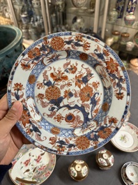 Een gevarieerde collectie Chinees famille rose en Imari-stijl porselein, Yongzheng en later