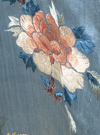 A Chinese embroidered silk skirt and a women's summer robe, 18th/19th C.