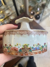 Drie Chinese famille rose borden, een botervloot en een dekselterrine, Qianlong
