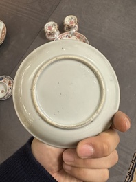 Een gevarieerde collectie Chinees famille rose en Imari-stijl porselein, Yongzheng en later