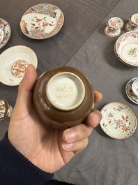 Een gevarieerde collectie Chinees famille rose en Imari-stijl porselein, Yongzheng en later
