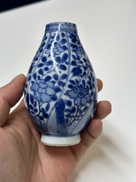 A varied collection of Chinese blue and white porcelain, Kangxi/Qianlong