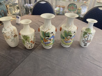 Collection vari&eacute;e de 15 pi&egrave;ces en porcelaine de Chine qianjiang cai, famille rose et verte, 19/20&egrave;me