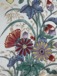 A porcelain Kakiemon-style plate, France, Chantilly, 18th C.