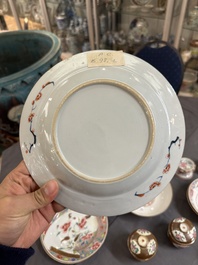 Een gevarieerde collectie Chinees famille rose en Imari-stijl porselein, Yongzheng en later