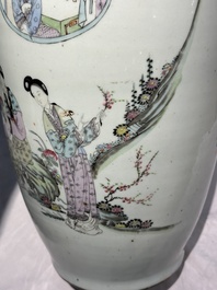 Two Chinese famille rose vases and a jardiniere, 19/20th C.
