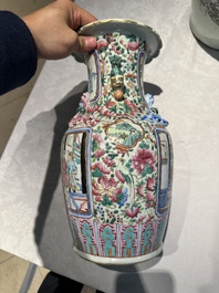 Two Chinese famille rose vases and a jardiniere, 19/20th C.