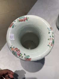 Two Chinese famille rose vases and a jardiniere, 19/20th C.