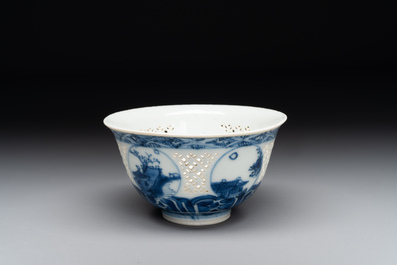 A Chinese blue and white reticulated bowl, Transitional period