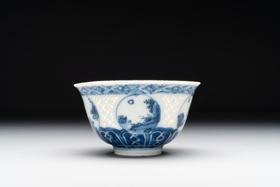 A Chinese blue and white reticulated bowl, Transitional period