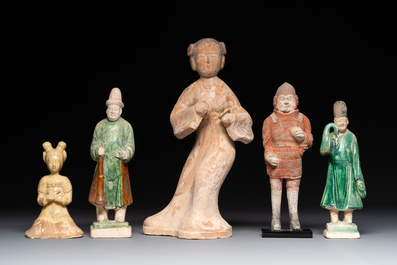 Five various Chinese terracotta figures, Northern Wei/Sui/Ming