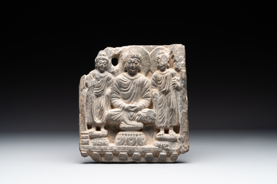 Four Gandhara grey schist fragments with Buddha and Bodhisattva, 1st/3rd C.