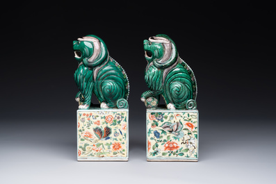 A pair of Chinese famille verte Buddhist lions, 19th C.