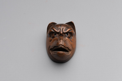 A Japanese lacquerware inro with a bird-shaped netsuke, a wooden 'fox' mask and a silver box, Chang Jia Zhai 常嘉斋 mark, 19th C.