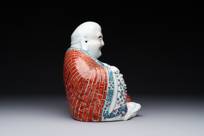 A Chinese famille rose Buddha, Zhu Mao Ji Zao 朱茂記造 mark, Republic