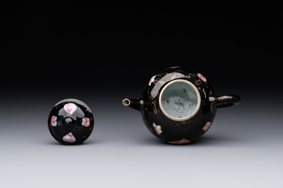 A Chinese famille verte teapot and a famille rose black-ground teapot, Kangxi/Yongzheng