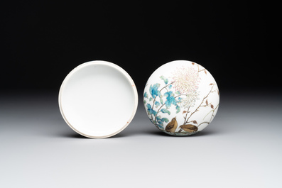 Three Chinese famille rose seal paste boxes, Qianlong and Yang He Tang 養和堂 mark, 20th C.