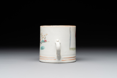 A varied collection of thirteen pieces Chinese famille rose and verte porcelain, 19th C.