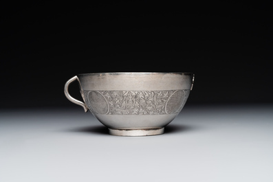 A fine Vietnamese silver bowl and saucer, Lei 雷 mark, 19th C.