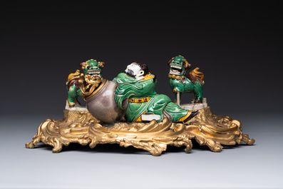 A French ormolu inkwell inset with Chinese verte biscuit porcelain, 19th C. and Kangxi