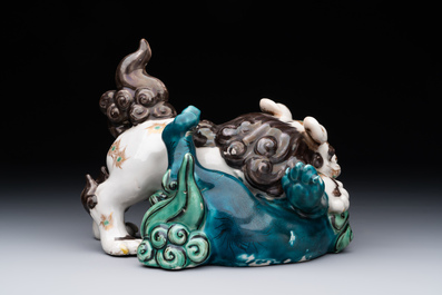 A Japanese polychrome-glazed group of playing Buddhist lions, 18/19th C.