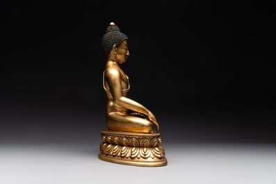 A rare Chinese gilt bronze Buddha Shakyamuni, 18th C.