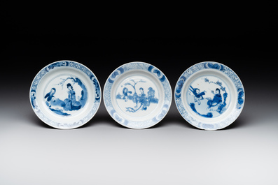 A Chinese blue and white vase, a covered bowl and six saucers, Chenghua and artemisia leaf mark, Kangxi