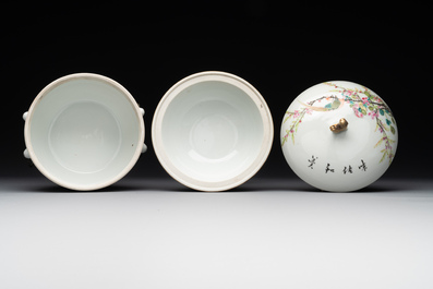 A varied collection of seven Chinese famille rose, verte and monochrome wares, 19th C.