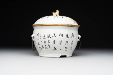 A varied collection of seven Chinese famille rose, verte and monochrome wares, 19th C.