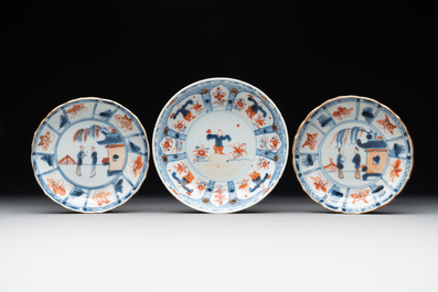 A varied collection of fourteen Chinese Imari-style wares, Kangxi/Qianlong