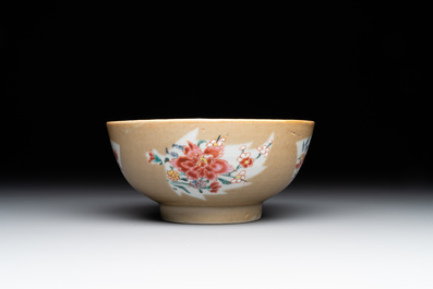 Two Chinese famille rose teapots and a bowl, Qianlong