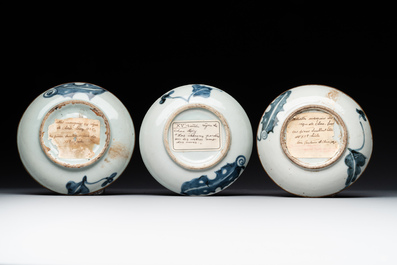 A varied collection of Chinese blue and white, grisaille and famille verte porcelain, Kangxi and later